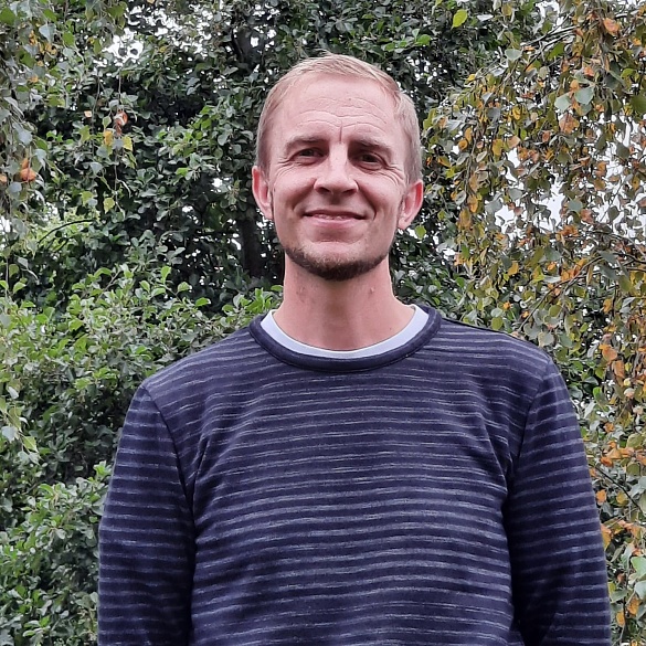 auf dem Foto ist Herr Schimanski zu sehen